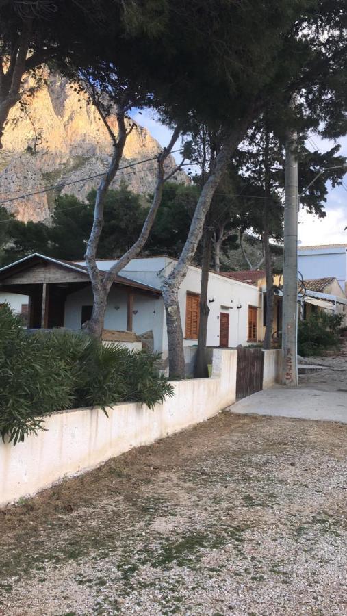 Casa Con Verande Sul Mare A 2 Minuti A Piedi Dalla Spiaggia Кустоначі Екстер'єр фото